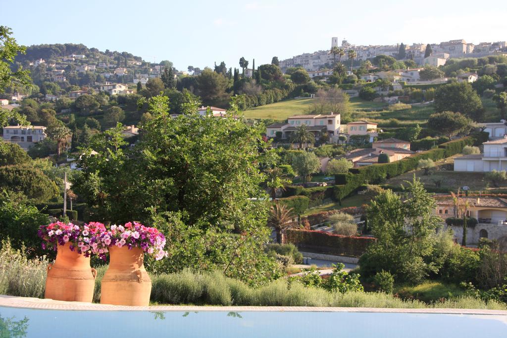 Le Mas Des Amandiers Appartamento Saint-Paul-de-Vence Esterno foto